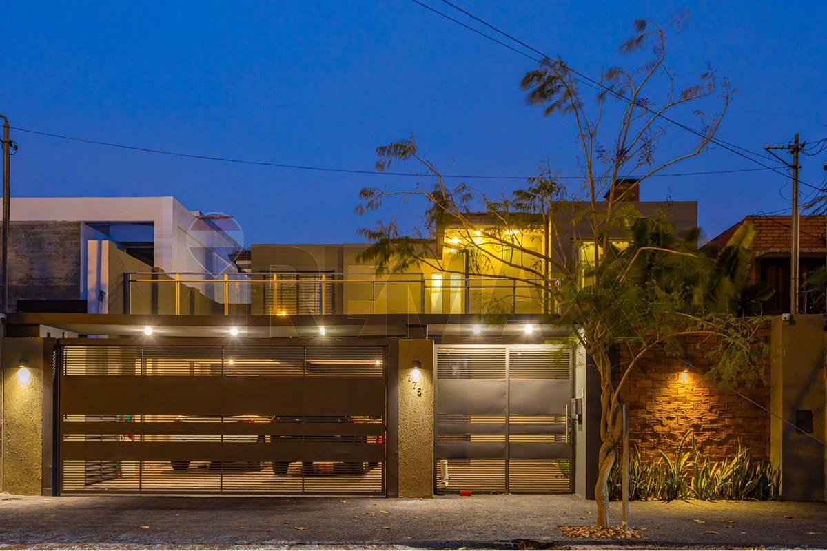 Casa en venta en Asunción · 480 m² · 4 dormitorios