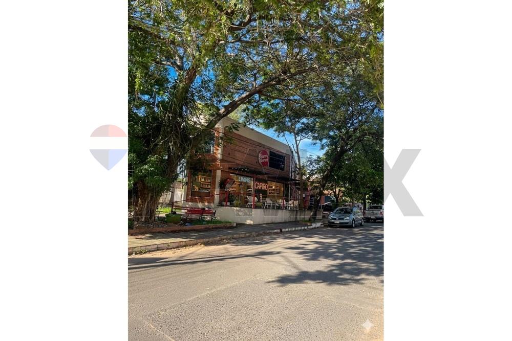 Local comercial en venta en Fernando de la Mora · 470 m²