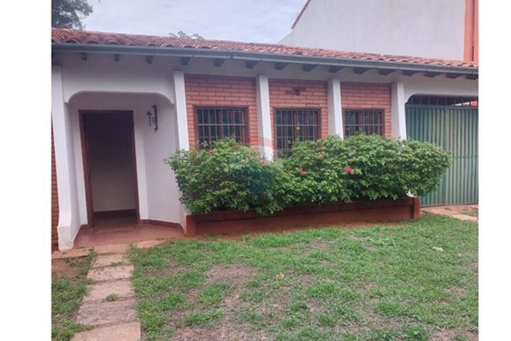 Casa en venta en Asunción · 100 m² · 2 dormitorios