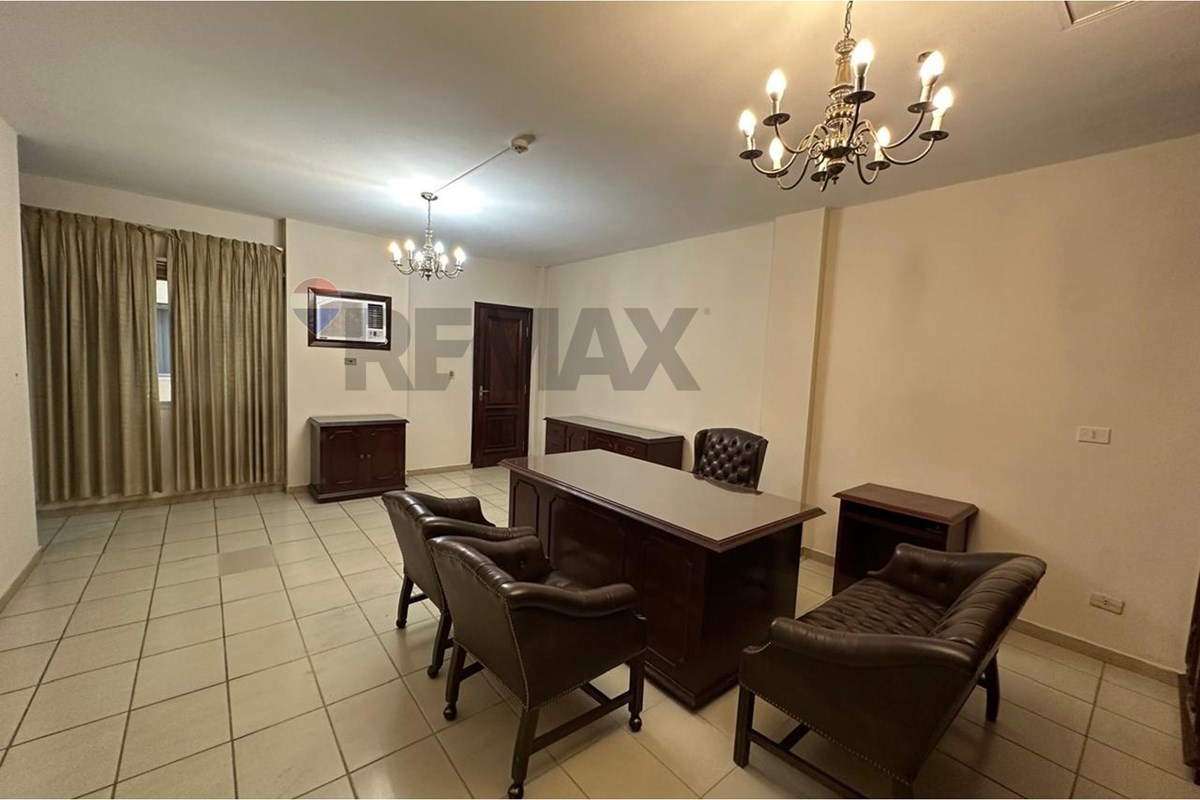 Oficina en alquiler en Asunción · 113 m²