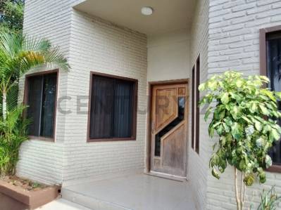 Casa en venta en Encarnación · 471 m² · 4 dormitorios