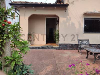 Foto 5 de Casa en venta en Asunción · 163 m² · 2 dormitorios