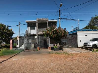 Casa en venta en Ñemby · 280 m² · 7 dormitorios