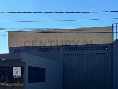 Inmueble en alquiler en Luque · 500 m²