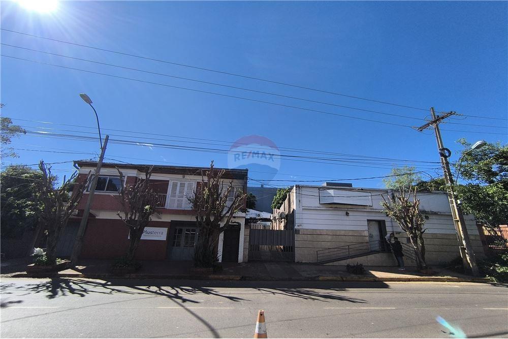 Oficina en venta en Encarnación · 650 m²