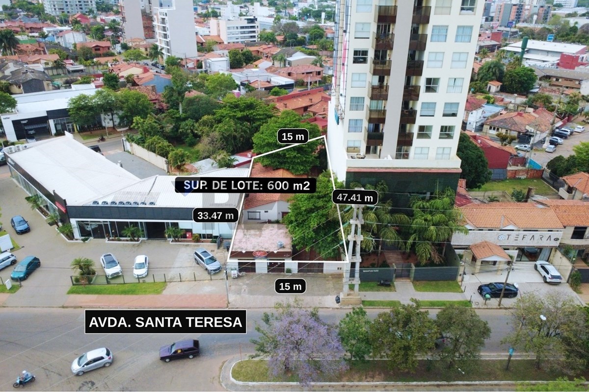 Terreno en venta en Asunción · 600 m²