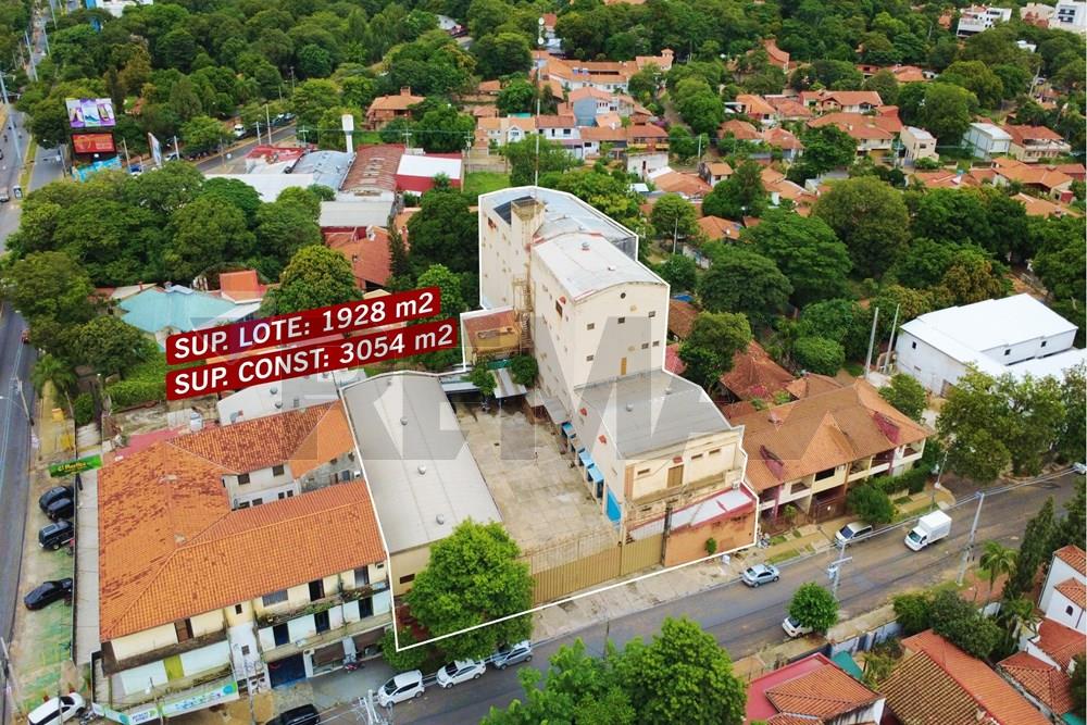 Inmueble en venta en Asunción · 1.929 m²